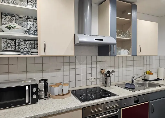 Leon * Σίνσχαϊμ